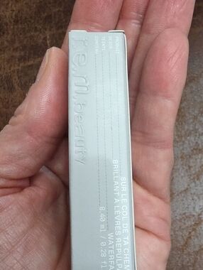 r.e.m. beauty Lip Plumping Lipgloss Pick Your Shade